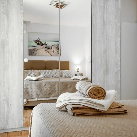 Bonaca - Entire Private Beachfront Marusici (Split-Dalmatia)