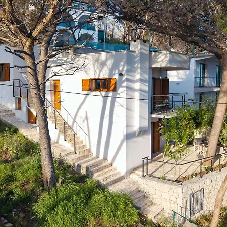Villa Bonaca - Entire Private Beachfront Marusici (Split-Dalmatia)