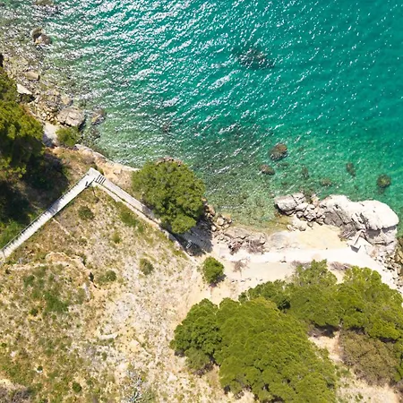 Vila Bonaca - Entire Private Beachfront
